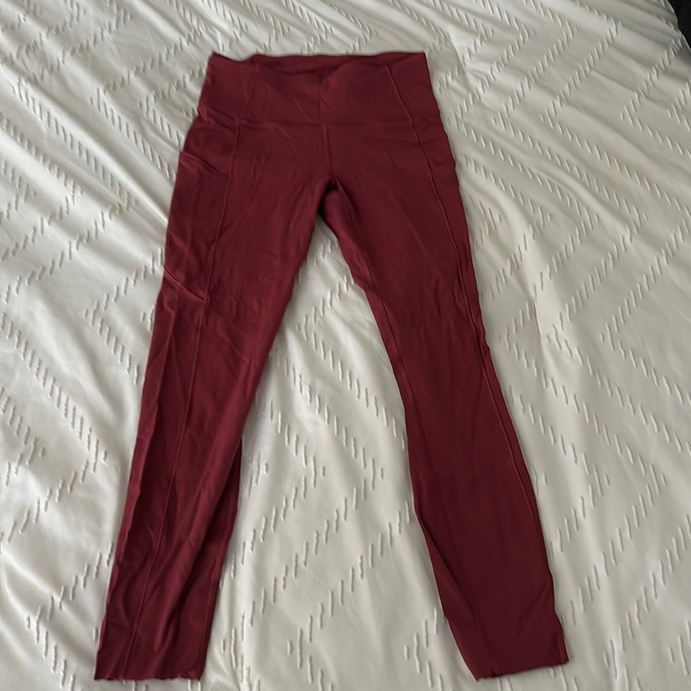 Lululemon fast and free tight size 6 25’